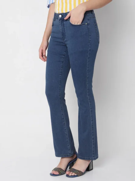 BLUE MID RISE PETRA BOOTCUT JEANS - Image 4
